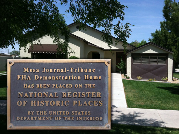 mitten-house-historical-plaque
